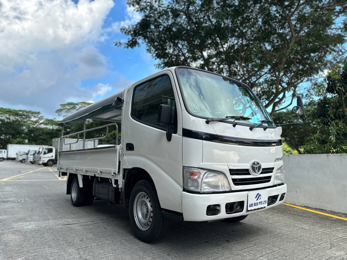 Toyota Dyna 3.0M with Full Canopy & Checked Plated (COE end 2026)