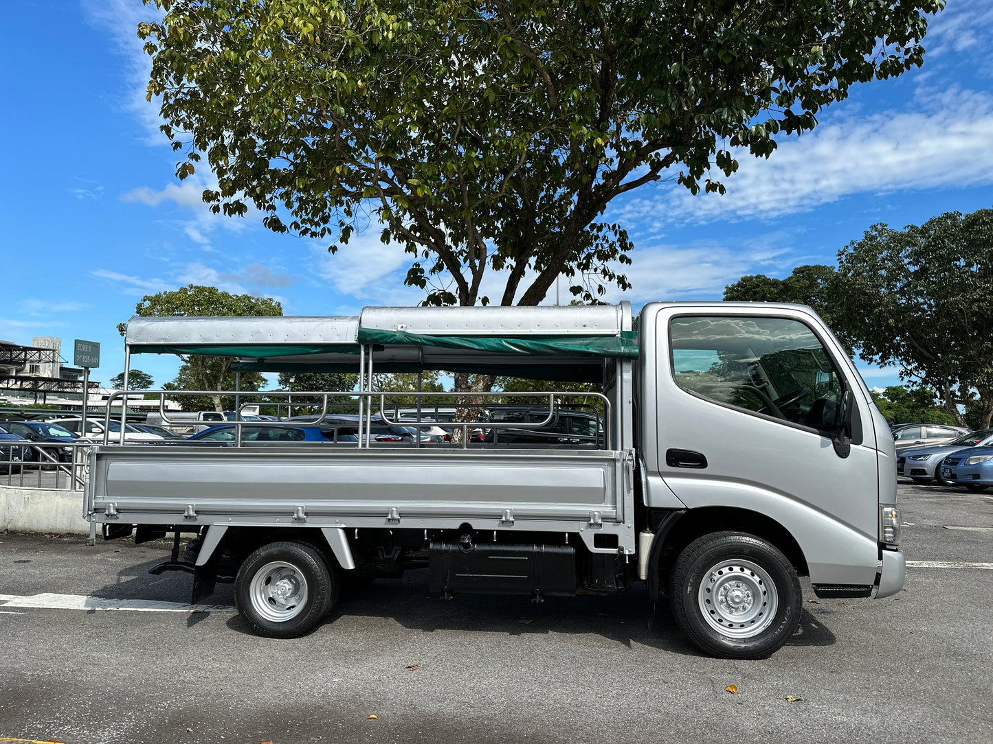 Toyota Dyna 3.0M with Retriable Canopy (COE end 2028)