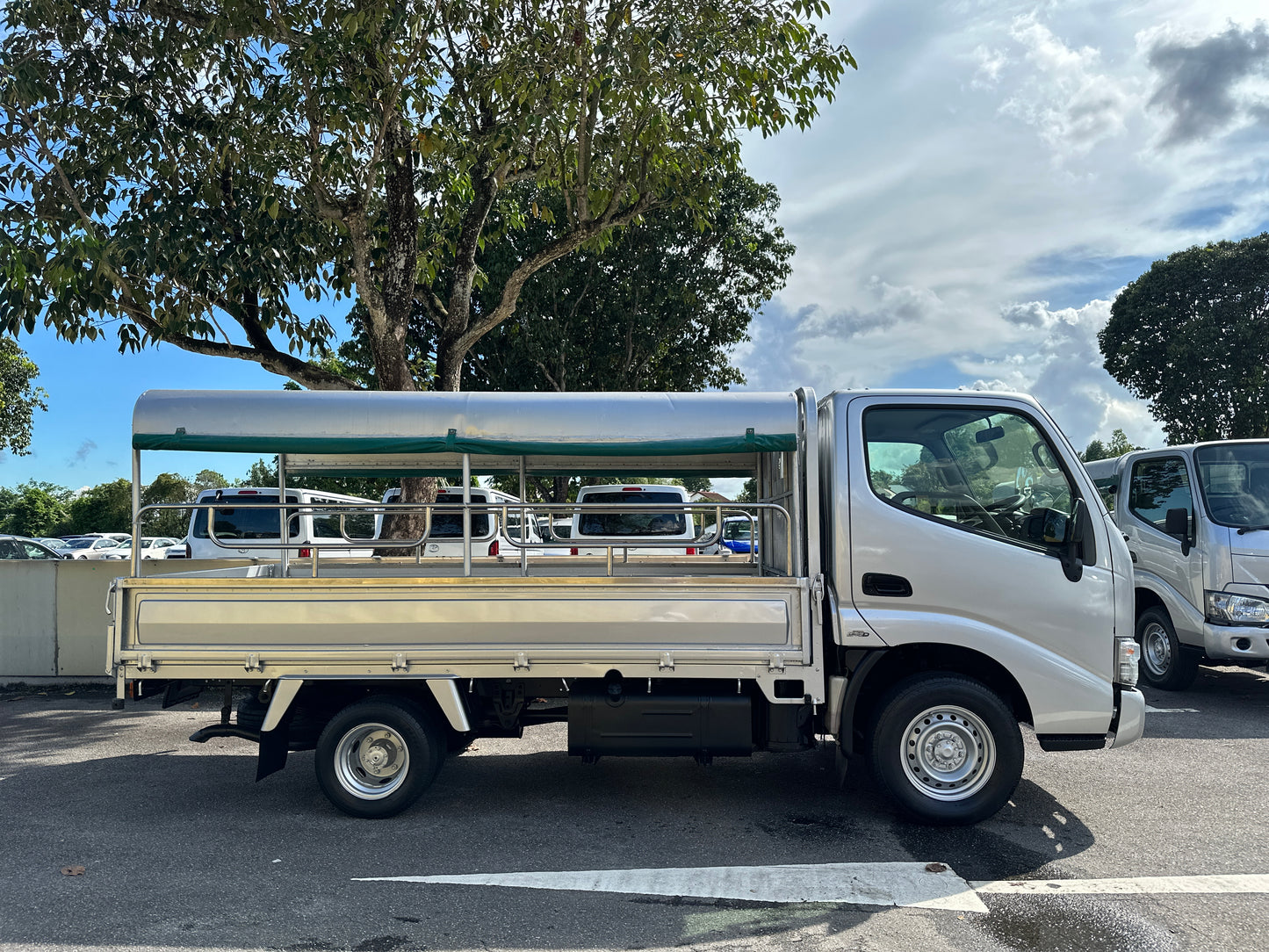 Toyota Dyna 3.0M with Full Canopy (COE end 2028)