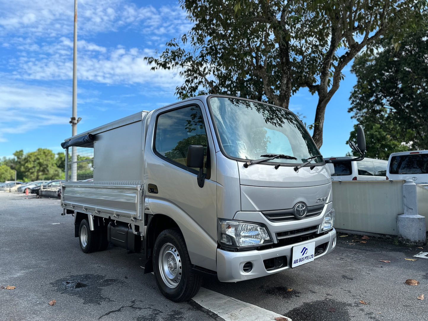 Toyota Dyna 3.0M with Full Canopy & Checked Plate (COE end 2028)